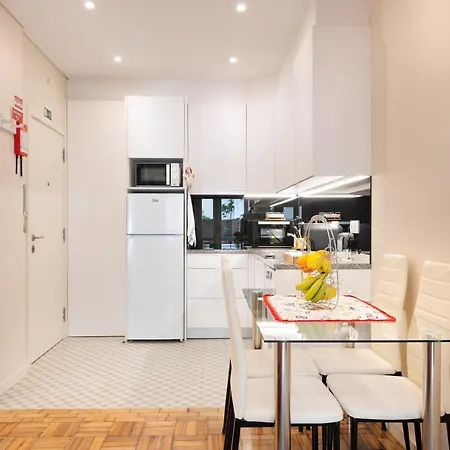 Refugio * Порту